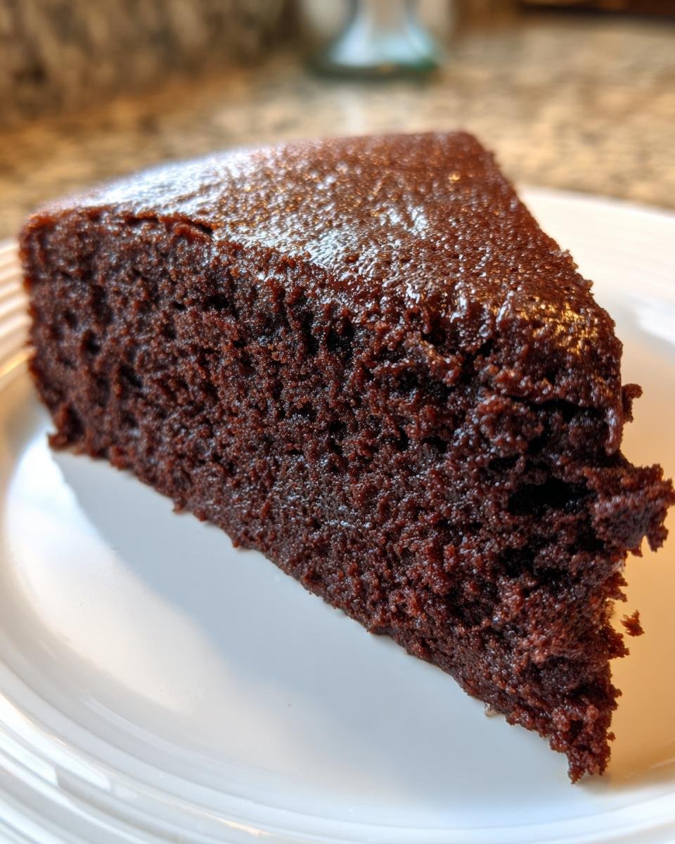 Ultimate Chocolate Fudge Cake - detail 2