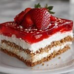 No-Bake Strawberry Lasagna