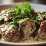Slow Cooker Cube Steak in Creamy Mushroom Gravy